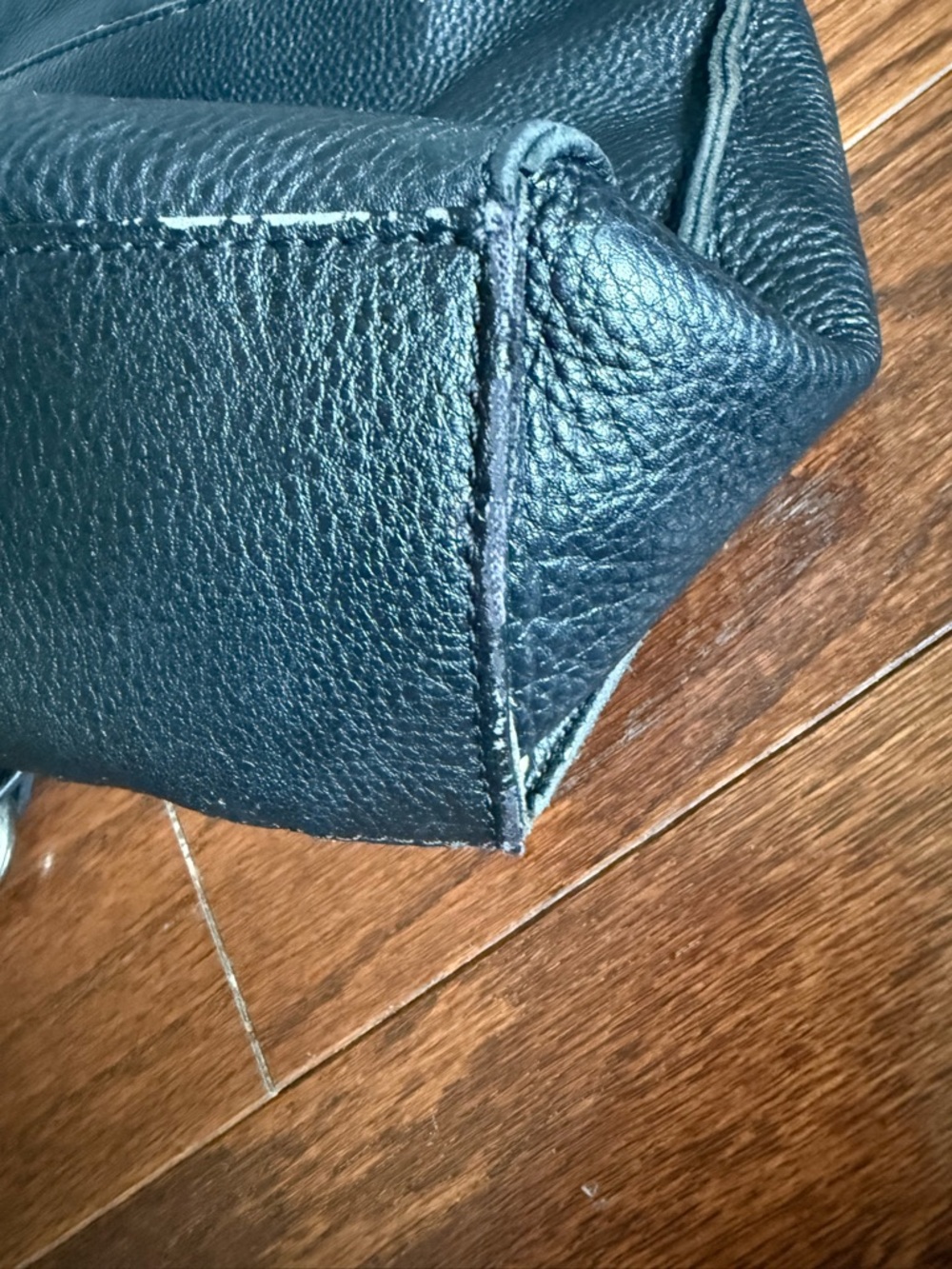 The Sak Black Silverlake Leather Crossbody bag - Picture 8 of 14